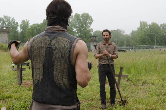 Daryl Dixon (Norman Reedus) and Rick Grimes (Andrew Lincoln) - The Walking Dead _ Season 4, Episode 2 - Photo Credit: Gene Page/AMC