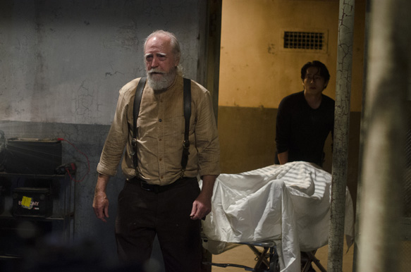 Hershel Greene (Scott Wilson) and Glenn (Steven Yeun) - The Walking Dead _ Season 4, Episode 5 - Photo Credit: Gene Page/AMC