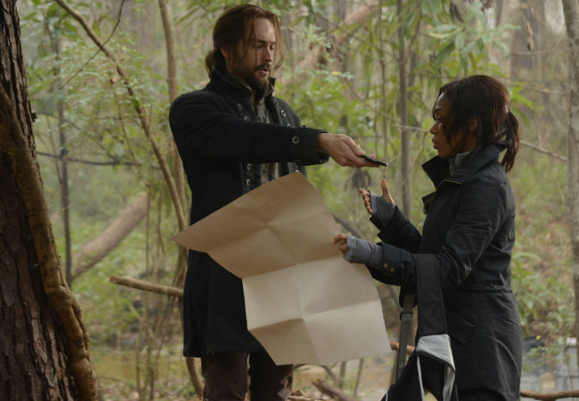 SLEEPY HOLLOW: Ichabod (Tom Mison, L) and Abbie (Nicole Beharie, R) search for Purgatory in "The Indispensable Man," Part One of the special two-hour Season Finale episode of SLEEPY HOLLOW airing Monday, Jan. 20 (8:00-10:00 PM ET/PT) on FOX. ©2013 Fox Broadcasting Co. CR: Brownie Harris/FOX