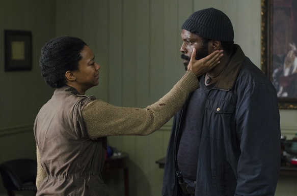 Sonequa Martin-Green as Sasha and Chad Coleman as Tyreese - The Walking Dead _ Season 5, Episode 3 - Photo Credit: Gene Page/AMC