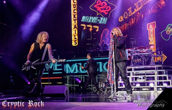 Def Leppard live at Nikon at Jones Beach Theater Wantagh, NY 7-23-15 