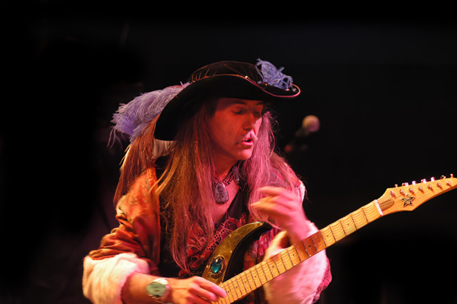 Interview - Uli Jon Roth - Cryptic Rock