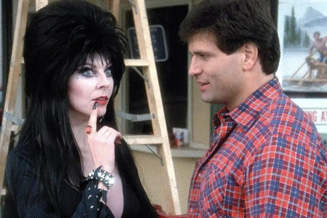 Elvira: Mistress of the Dark (1988) 