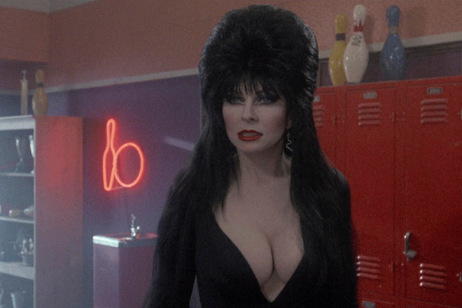 Elvira: Mistress of the Dark (1988) 