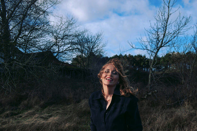 Anneke van Giersbergen 2025 promo