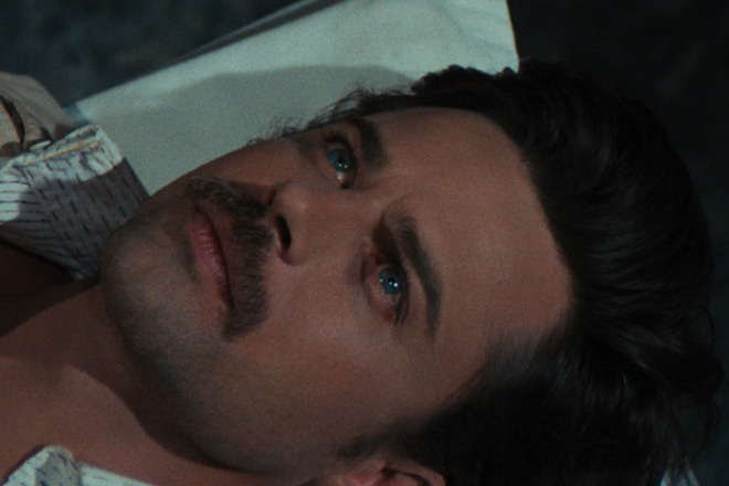 Short Night of Glass Dolls (1971)