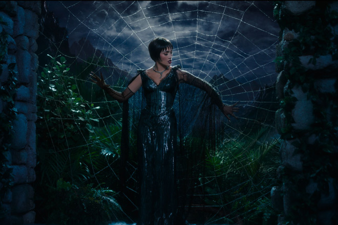 Kiss of the Spider Woman / Roadside Attractions (2025)