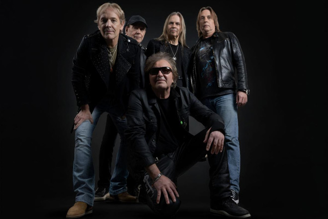 Honeymoon Suite 2025 